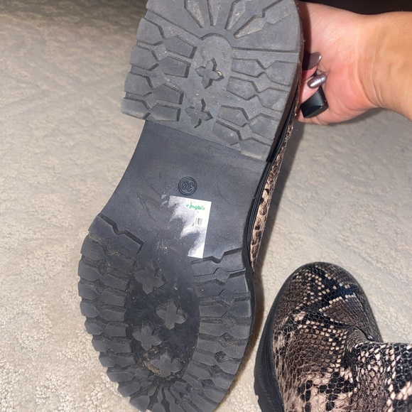 Snake skin booties - Picture 4 of 4